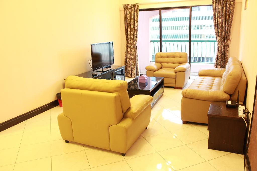 Chung cư 362 m² 3 phòng ngủ, 2 phòng tắm riêng ở Khu trung tâm Kota Kinabalu Ngoại thất bức ảnh