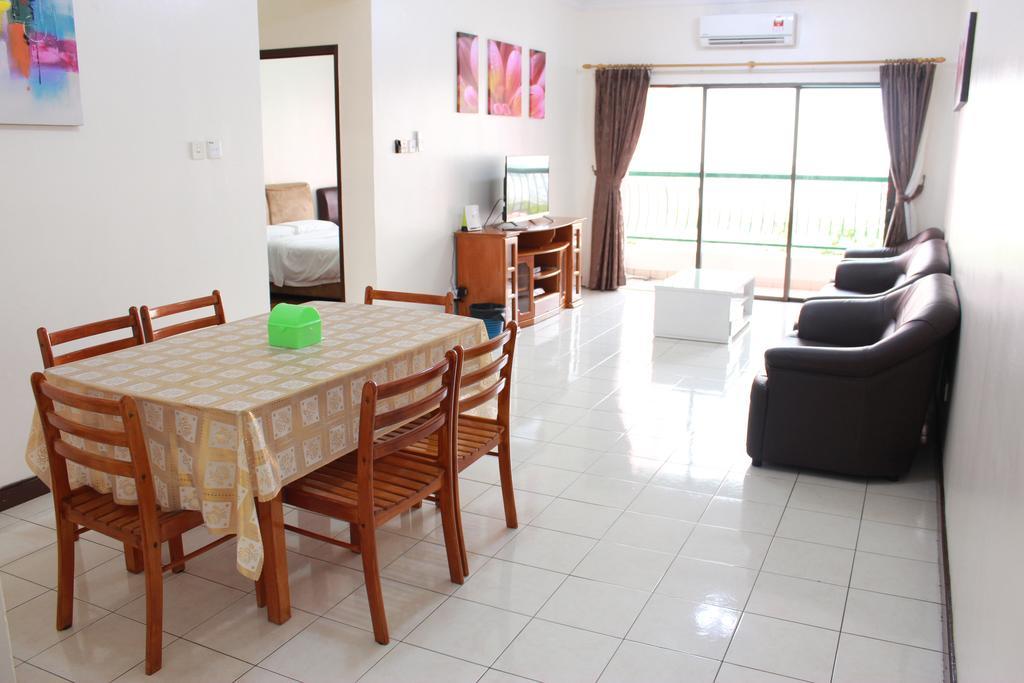 Chung cư 362 m² 3 phòng ngủ, 2 phòng tắm riêng ở Khu trung tâm Kota Kinabalu Ngoại thất bức ảnh