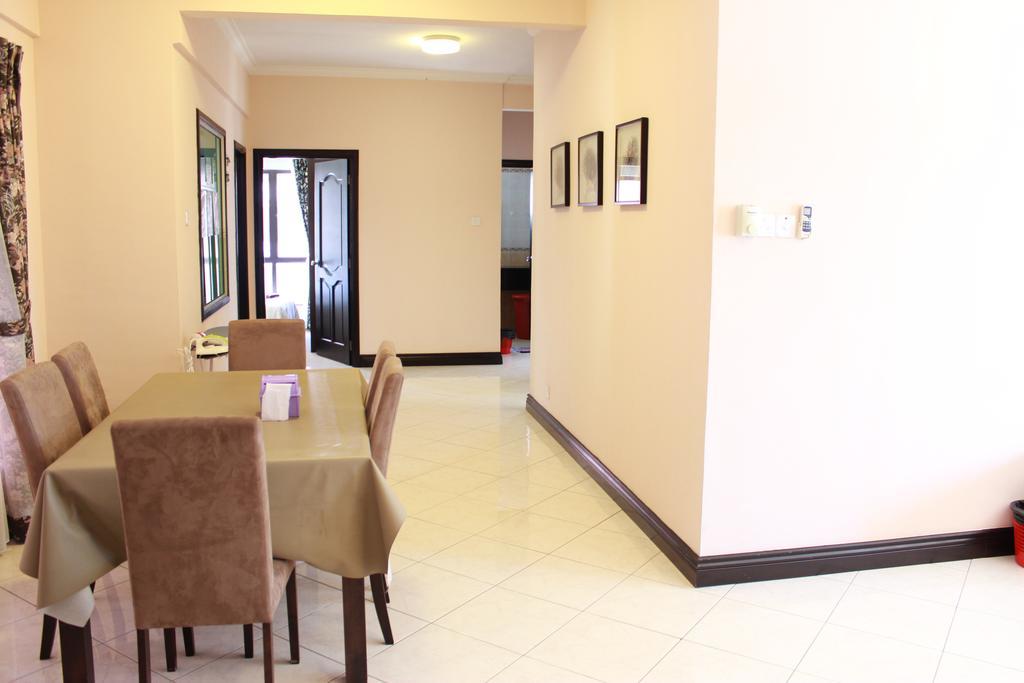 Chung cư 362 m² 3 phòng ngủ, 2 phòng tắm riêng ở Khu trung tâm Kota Kinabalu Ngoại thất bức ảnh