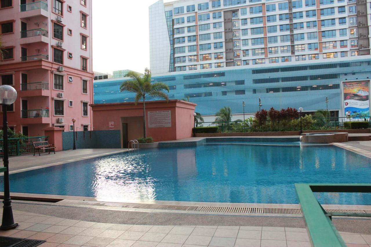 Chung cư 362 m² 3 phòng ngủ, 2 phòng tắm riêng ở Khu trung tâm Kota Kinabalu Ngoại thất bức ảnh